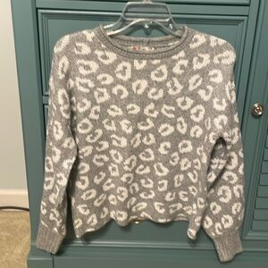 Women’s sweater